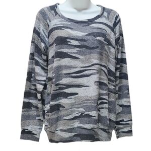 Buffalo David Bitton Women’s Ultra Soft Camo Print Cozy Pullover Top Gray Camo M